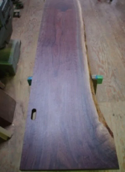 3mウォルナットのキッチンカウンター