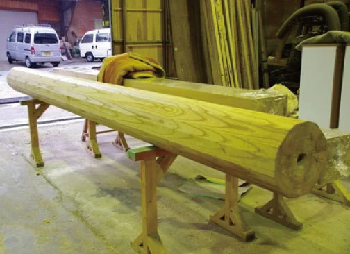 木材に穴をあける加工