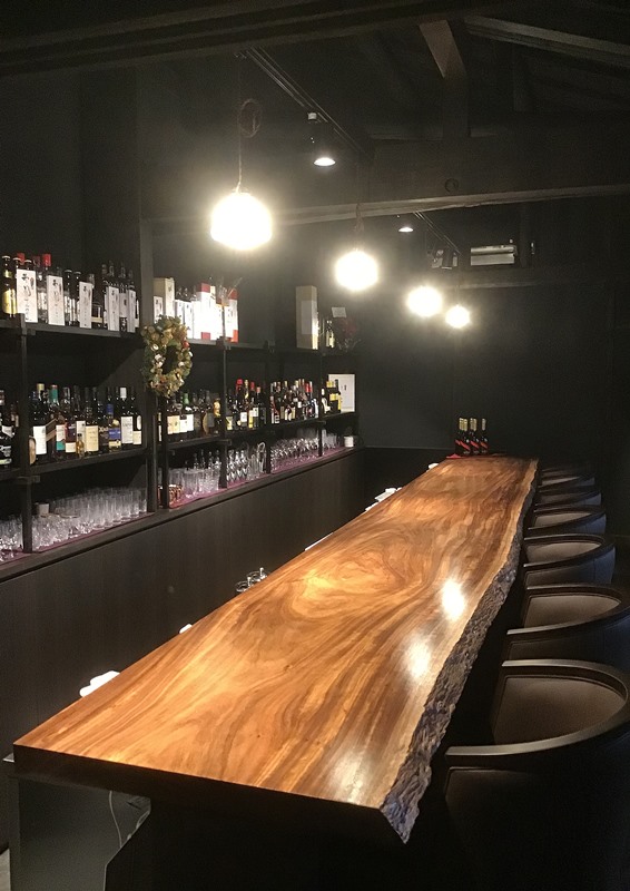 BarKingdom様チトラカウンター